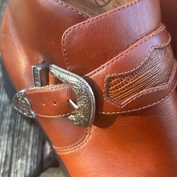 Ariat 6.5B Ankle Boot - Picture 3 of 10